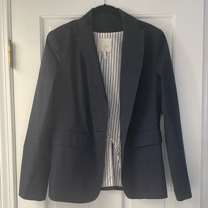 Joie navy blue blazer. Cotton blend. Size 6